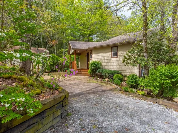 651 Chalk Hill Rd, Franklin, NC 28734