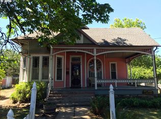 39 N I St, Cottage Grove, OR 97424