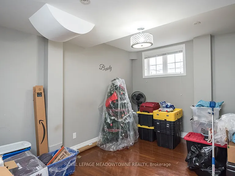 3486 Eglinton Ave W — Photo 36