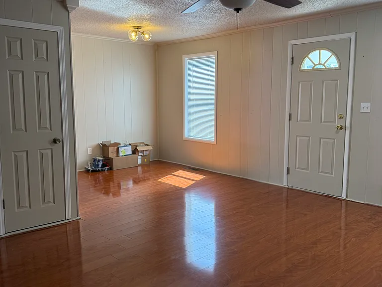 1832 S Glenn Ave — Photo 12
