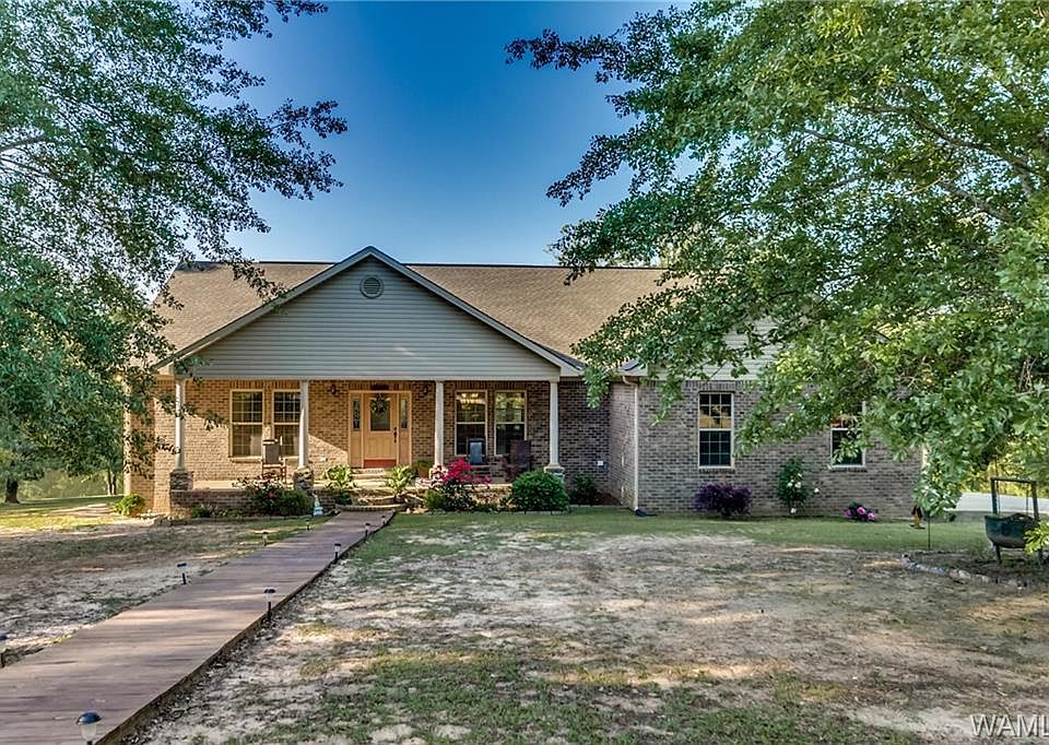 1st image of 15845 Heather Cir