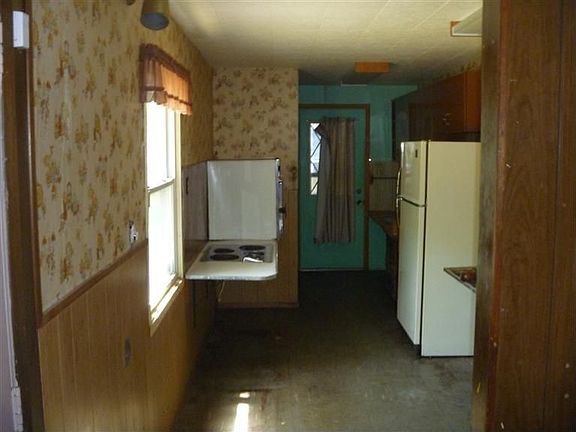 5th image of 227 Prentice Dr