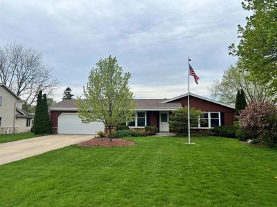 W223N2385 Glenwood LANE, Waukesha, WI, 53186