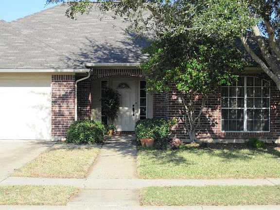 2nd image of 413 Ashland Crk