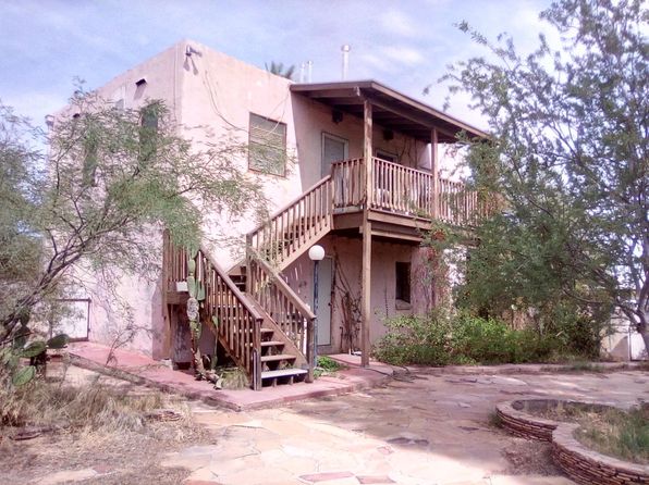 1914 N Santa Rita Ave