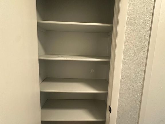 5th image of 10611 W Hinsdale St