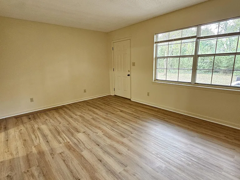 1322 Kings Dr #A — Photo 14