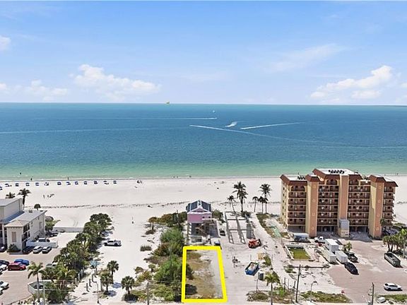 5th image of 626 Estero BLVD