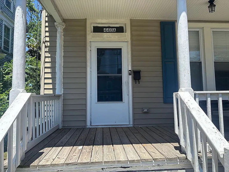 440 Newport News Ave — Photo 1
