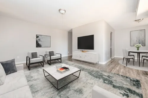 Signal Hill Apartments and Towhomes Photo 1