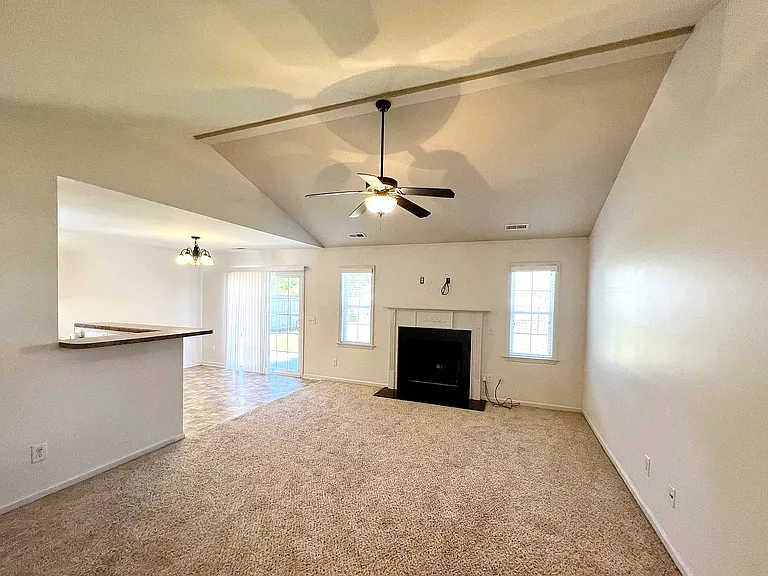 1003 Wt Whitehead Dr — Photo 8