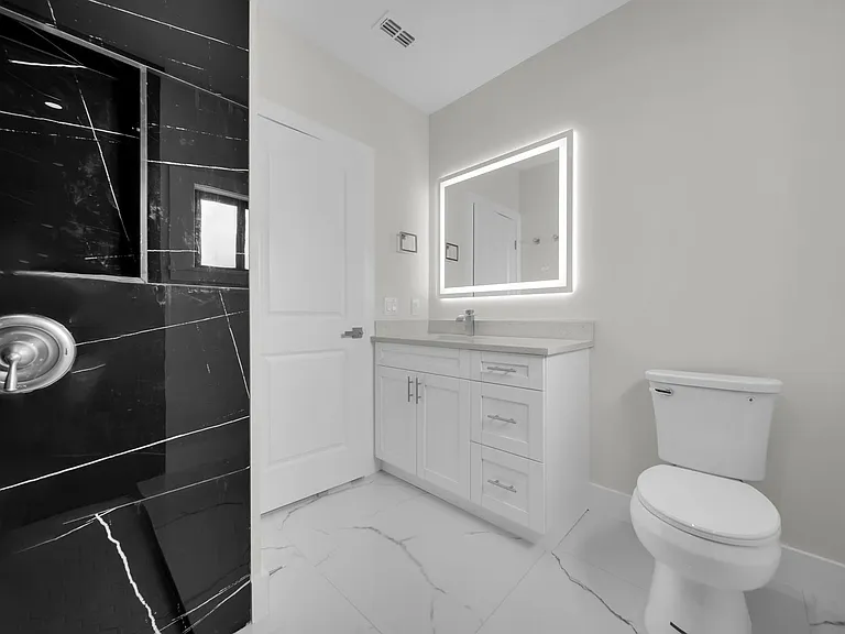 636 Ladd St — Photo 25