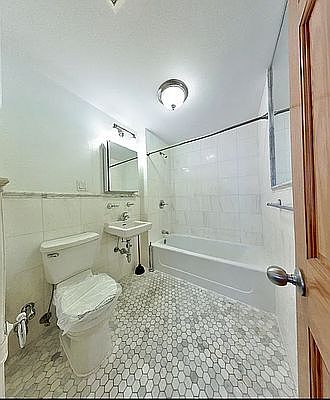 3rd image of 1752 1st Ave APT 1A