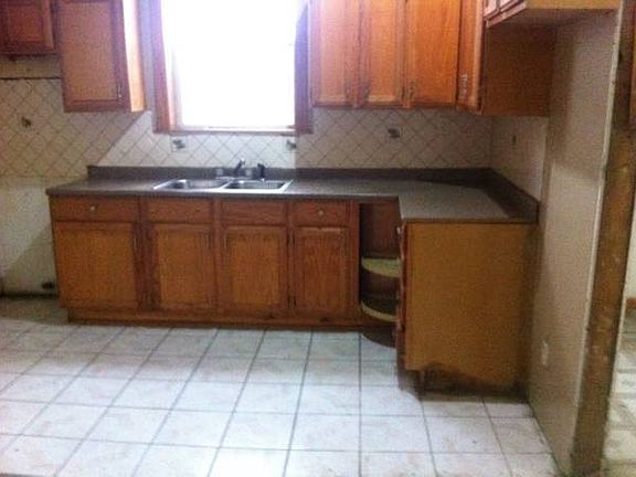 5th image of 2808 S Sawyer Ave #House