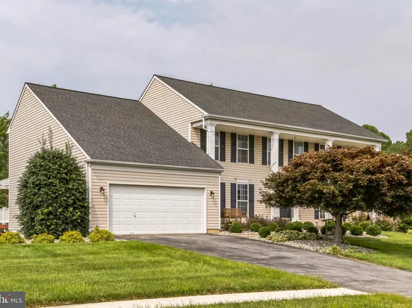 111 Mute Swan Pl, Newark, DE 19711