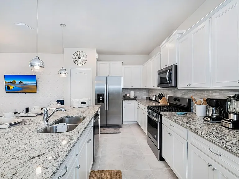 7427 Oakmoss Loop — Photo 15