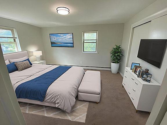5th image of 142-144 Montgomery Ave #142-C1