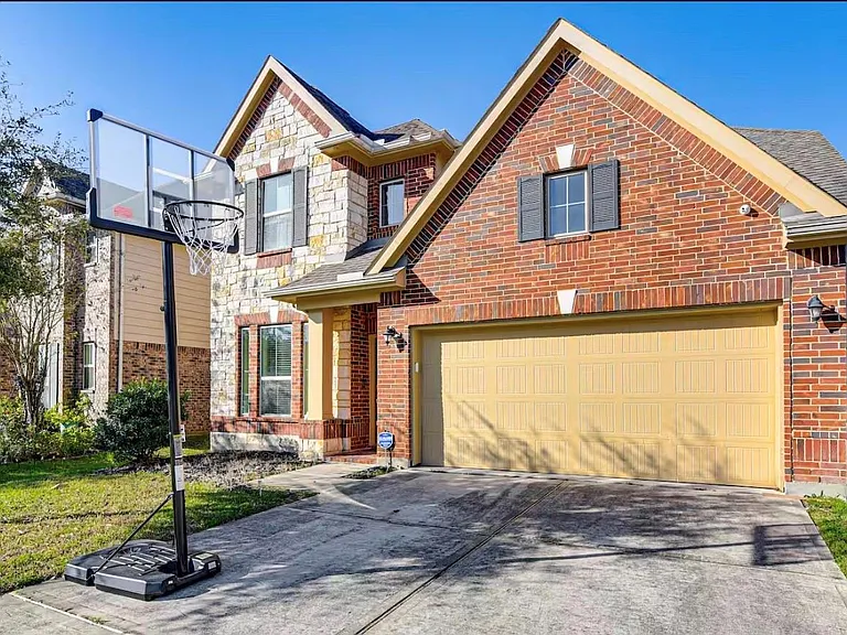 15015 Winter Valley Ct — Photo 2