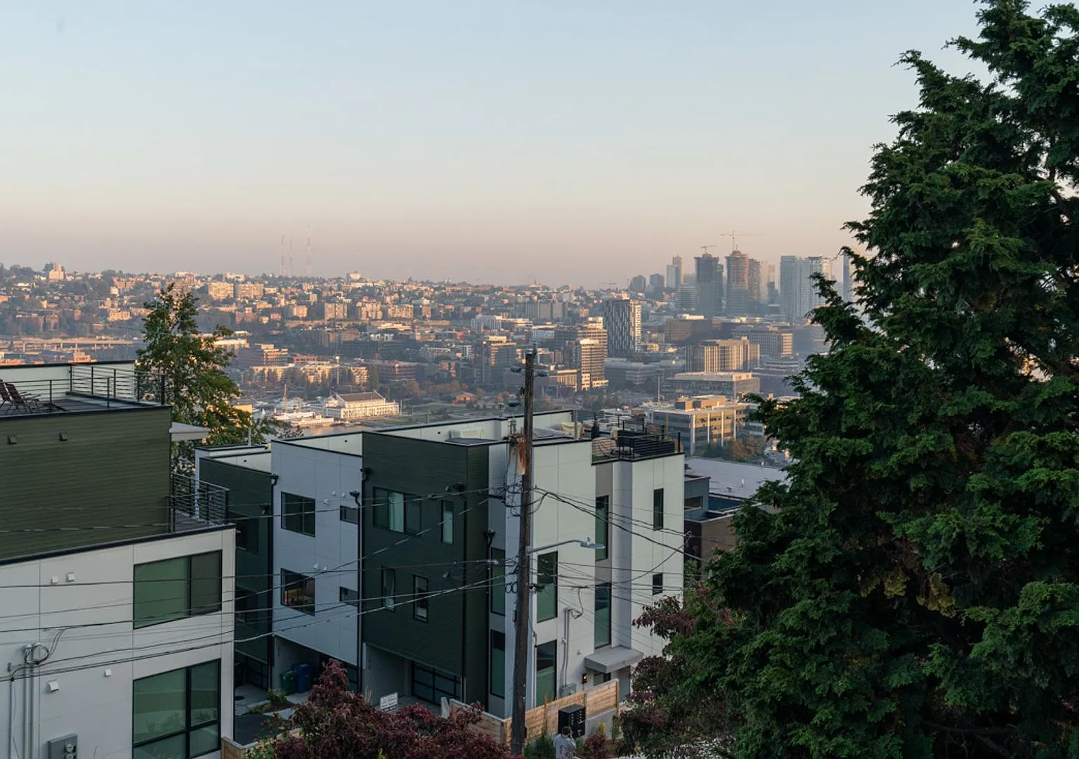 Forrest Manor Apartments — Photo 1