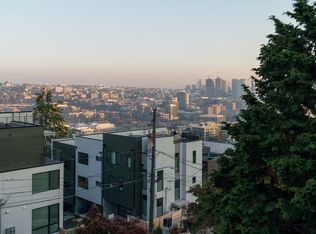 Forrest Manor Apartments, Seattle, WA 98109