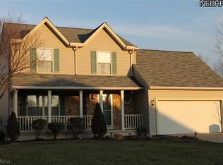 6305 Oak Tree Dr S, Lorain, OH 44053