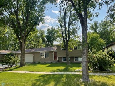 614 8th St E, West Fargo, ND, 58078