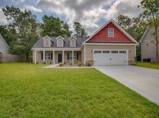 314 Landing Ln, Sneads Ferry, NC 28460