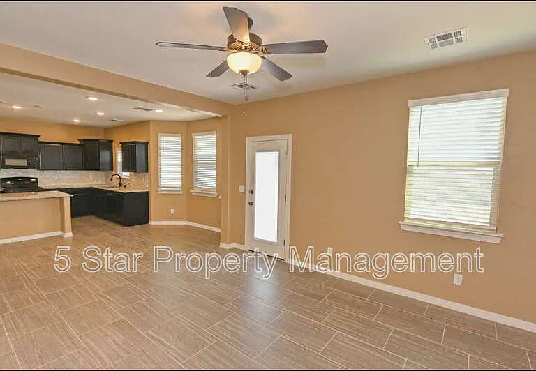 4628 Marisabel Azcarate St — Photo 21