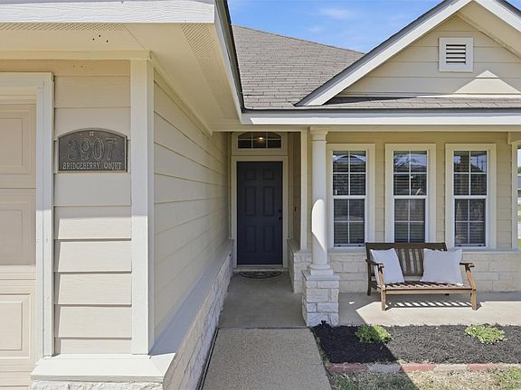2nd image of 3907 Bridgeberry Ct