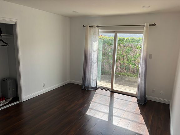 5th image of 3015 Los Prados St