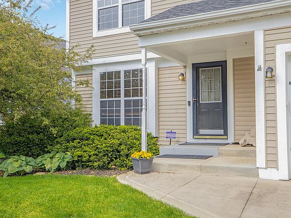 2nd image of 2671 Beacon Ct