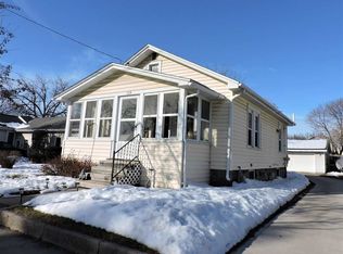 924 Osborn Ave, Oshkosh, WI 54902