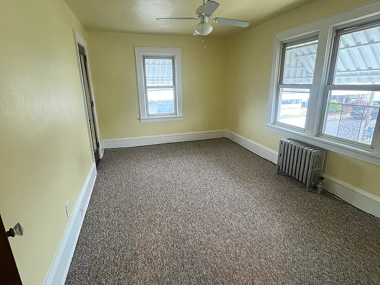 557-559 Fellows Ave #559-1/2 — Photo 6