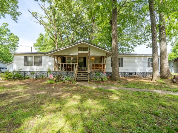 90 Shady Ln, Saltillo, TN 38370