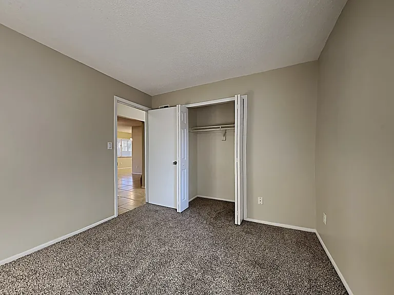 514 San Marie Ave — Photo 4