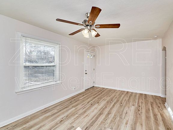 4th image of 963 Curwood Dr