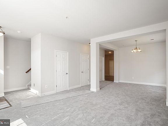 4th image of 118 Black Duck Ct
