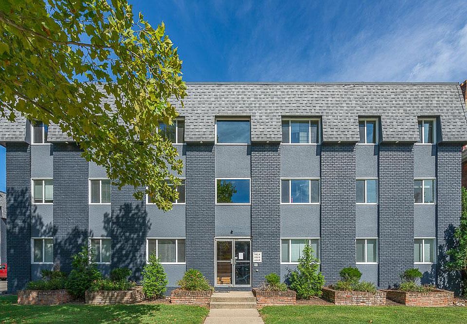 1st image of 1400 Neil Ave #201