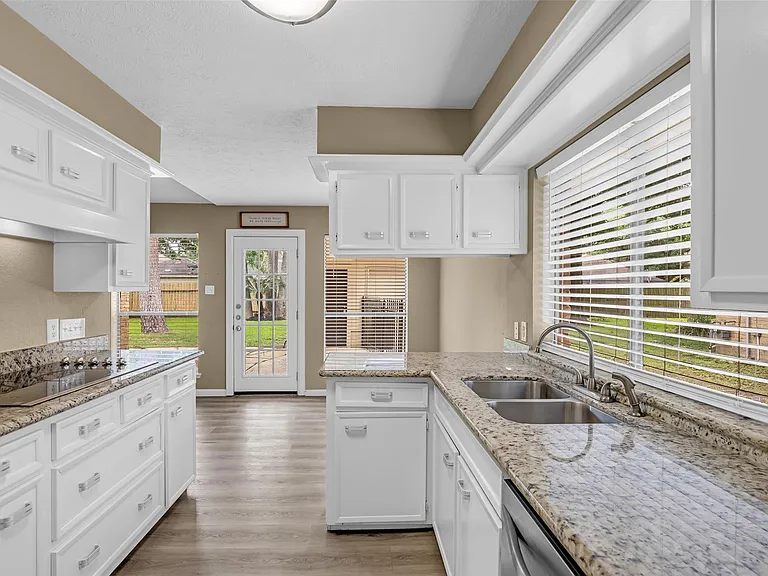 3706 Glenwood Springs Dr — Photo 9