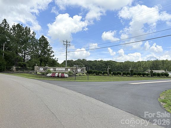 3rd image of 1400 Steeplechase Ln #31