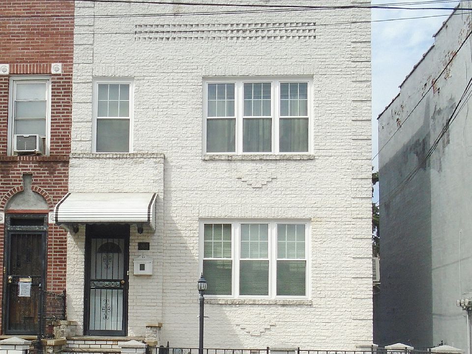 1st image of 2412 24th St