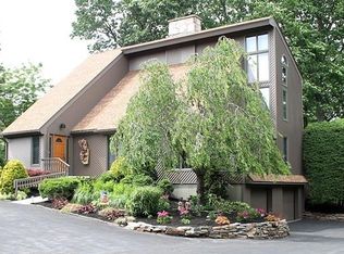 108 Bridle Path Rd, Chicopee, MA 01013