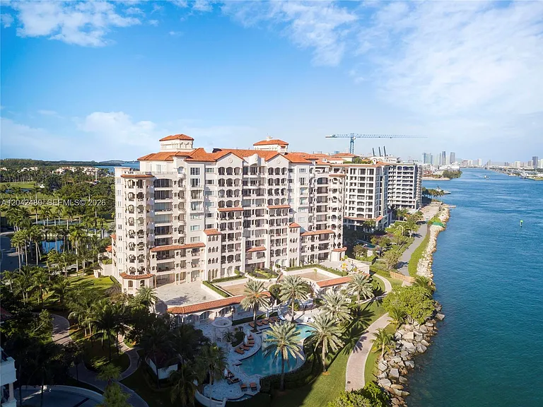 7141 Fisher Island Dr #7141 — Photo 49