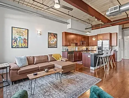 1261 Caroline St NE #107 — Photo 2