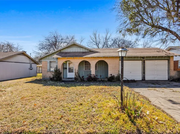 724 E Mustang St, Crowley, TX 76036