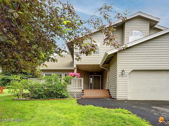 2nd image of 2417 Fantail Cir