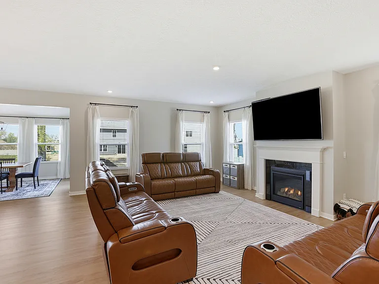 27 Hemingway Ave — Photo 7