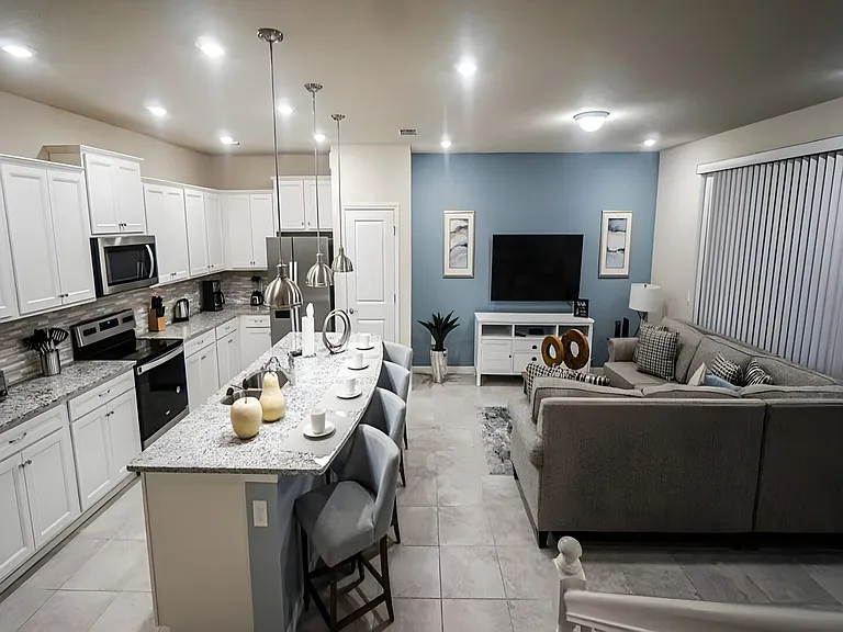 Pacific Ln — Photo 25