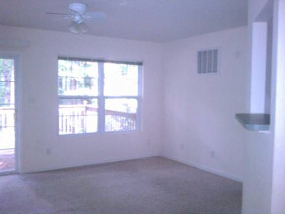 5th image of 43 Heritage Dr