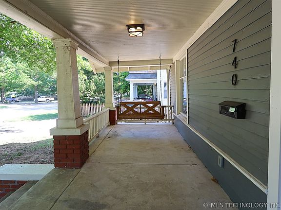 3rd image of 740 N Denver Ave